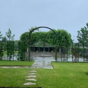 Meet your Posher, Sana